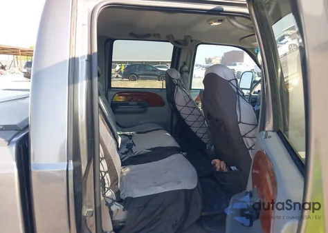 2003 Ford F-350 Lariat/Xl/Xlt из США, поврежденный, VIN 1FTSW31P33EC23578